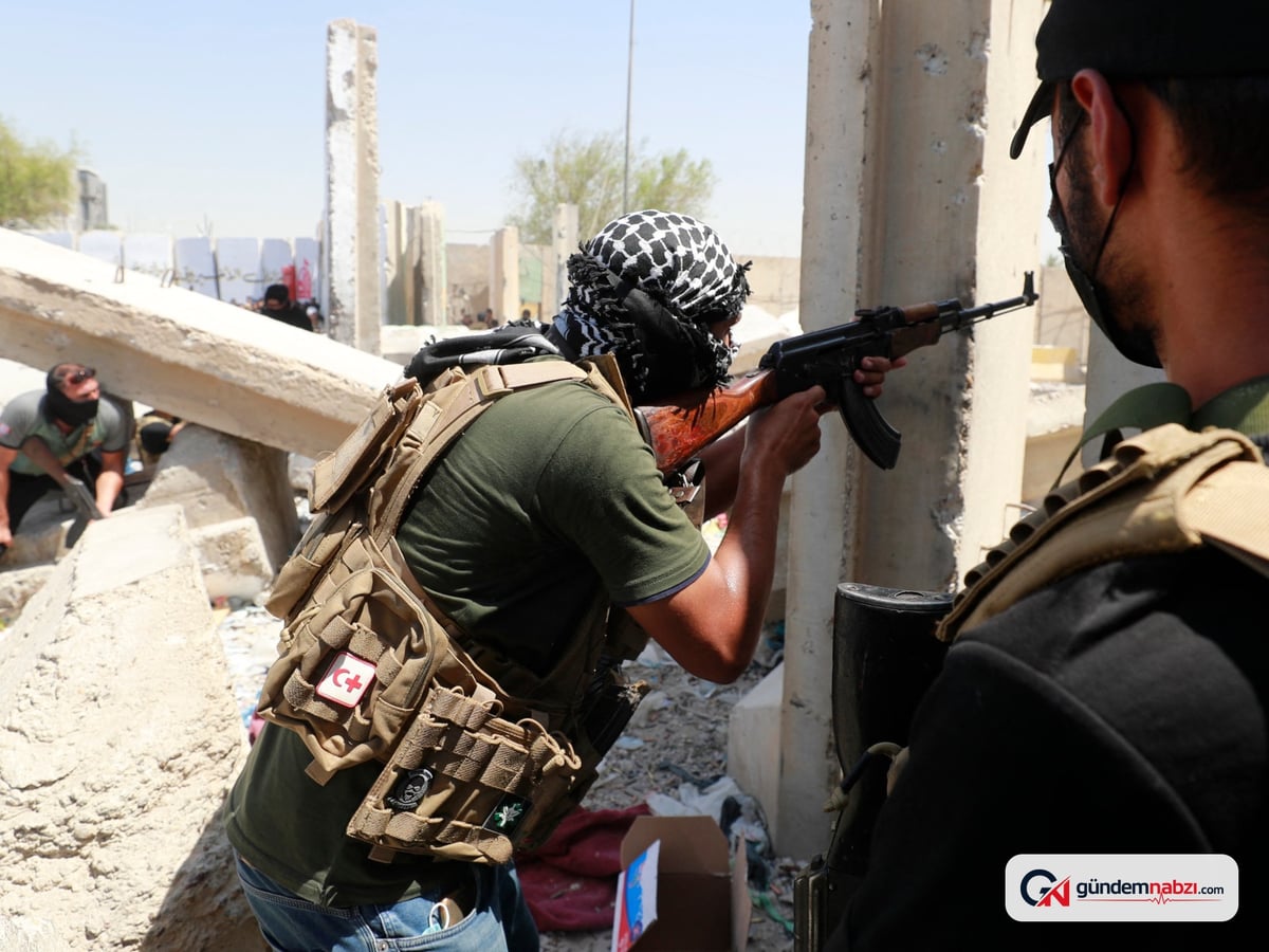 Irak'ta silahların kontrolü için verilen süre yaklaşırken kriz derinleşiyor