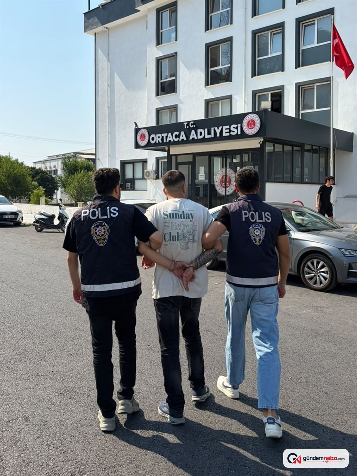 Dalaman havalimanında firari hükümlü yakalandı