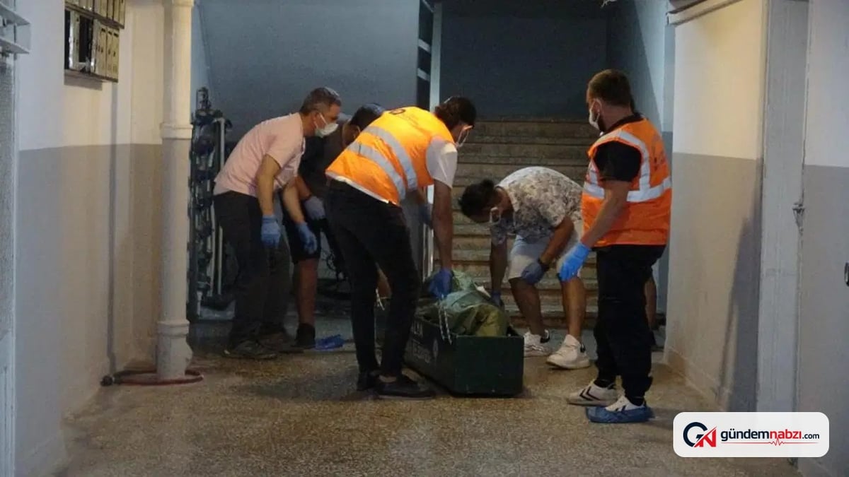 Antalya'da gazetelerini almayan 87 yaşındaki adam evinde ölü bulundu