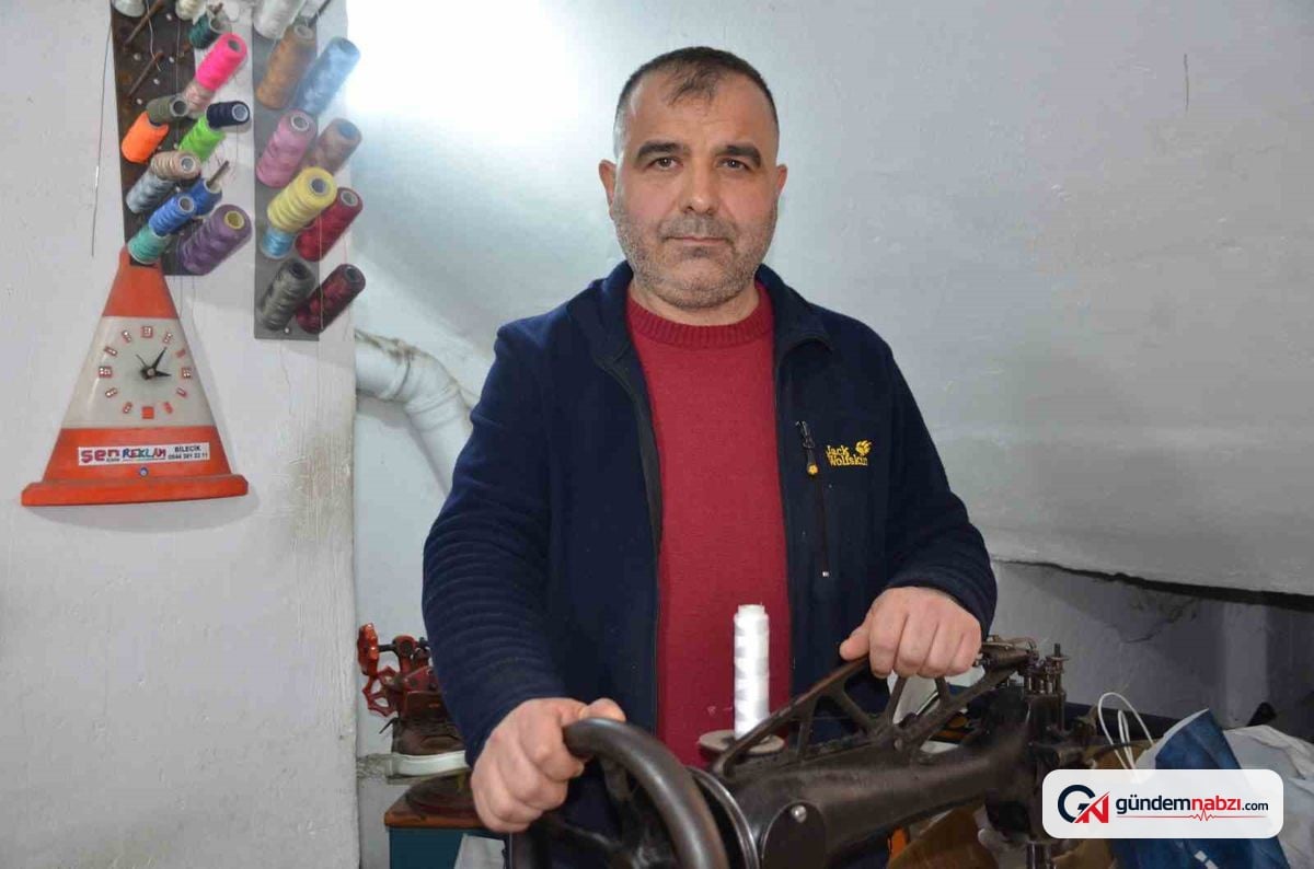 Bilecik'te 26 yıldır ayakkabı tamirciliği yapıyor