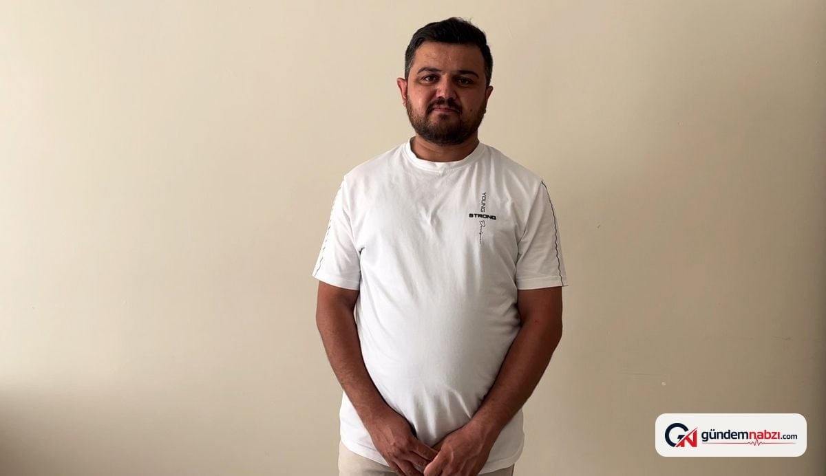 Sivaslı mühendisten Üsküp sokaklarında türkü sürprizi