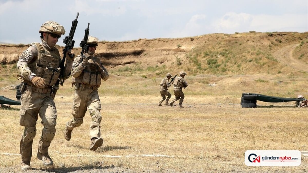 Bitlis'teki JÖH timleri zorlu eğitimlerle güçleniyor