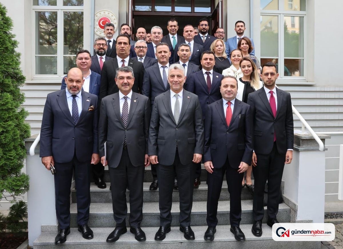 Bakan Bolat Varşova'da Türk iş dünyasıyla bir araya geldi