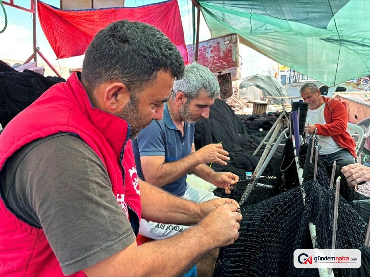 İzmir'de balıkçılar yeni av sezonuna hazırlanıyor