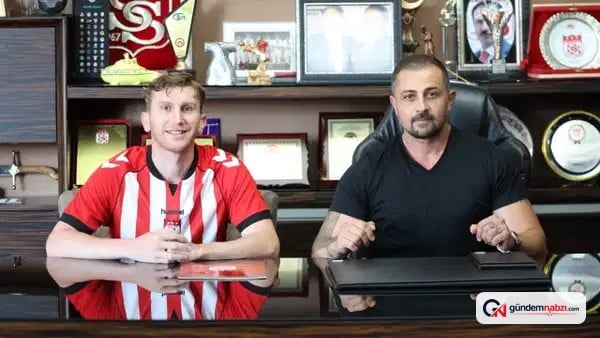 Transfer tahtasını açan Sivasspor 4 oyuncuyu transfer etti