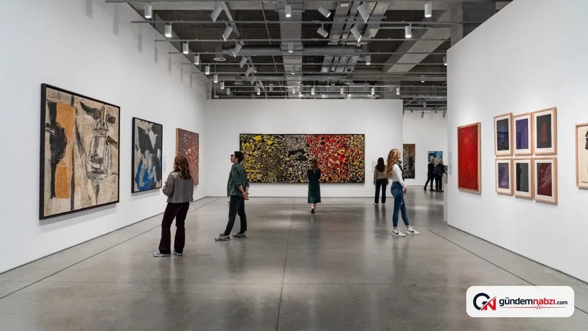 İstanbul Modern'in 'Aynı Mavinin altında' sergisi 8 Eylül'de açılıyor