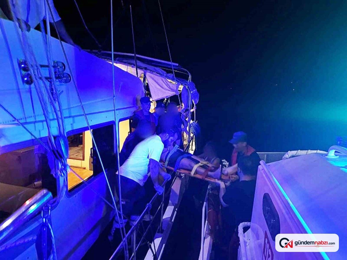 Muğla Marmaris'te ticari yat kazasında yaralanan vatandaş tahliye edildi