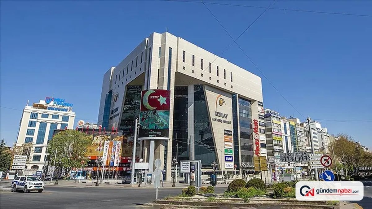 Kızılay AVM'de yenileme çalışmaları başladı