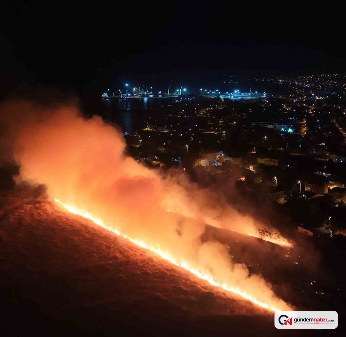 Aşıklar Tepesi'nde yangın: Geceyi gündüze çevirdi