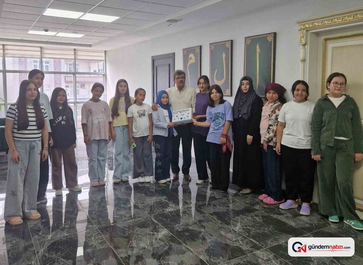 Ordu'da öğrenciler harçlıklarını hafızlık kursuna bağışladı