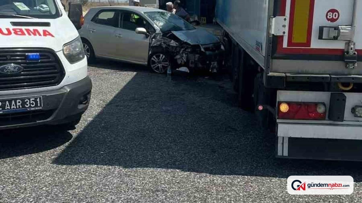 Kapıkule yolunda otomobil ile tır çarpıştı: 1 yaralı