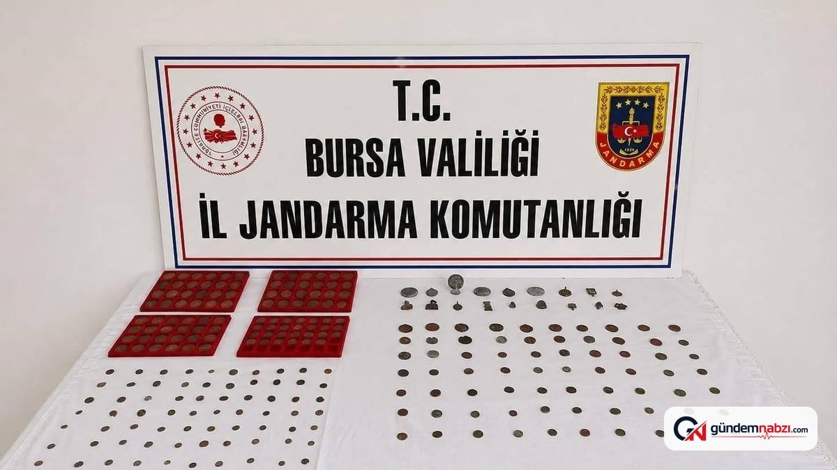 Tarihi eser kaçakçısı Bursa'da yakalandı
