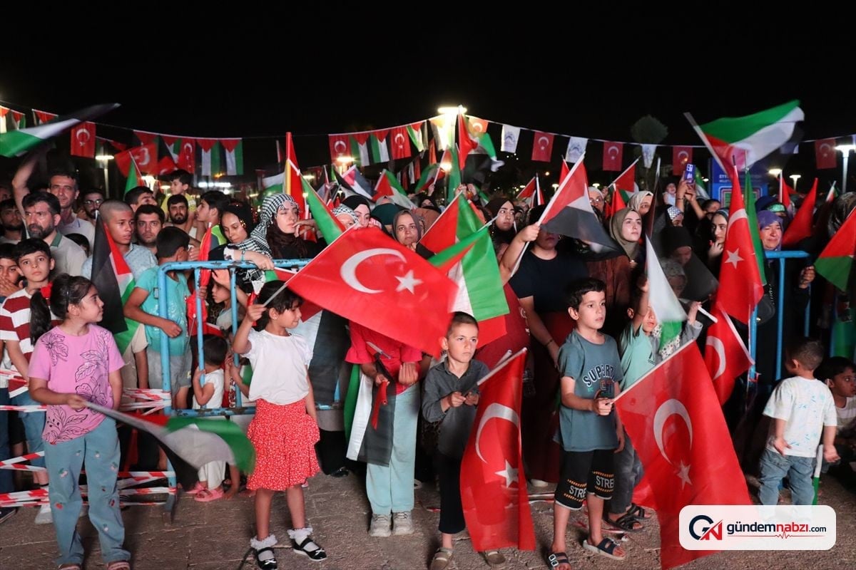 Filistin Konvoyu Şanlıurfa'da miting düzenledi