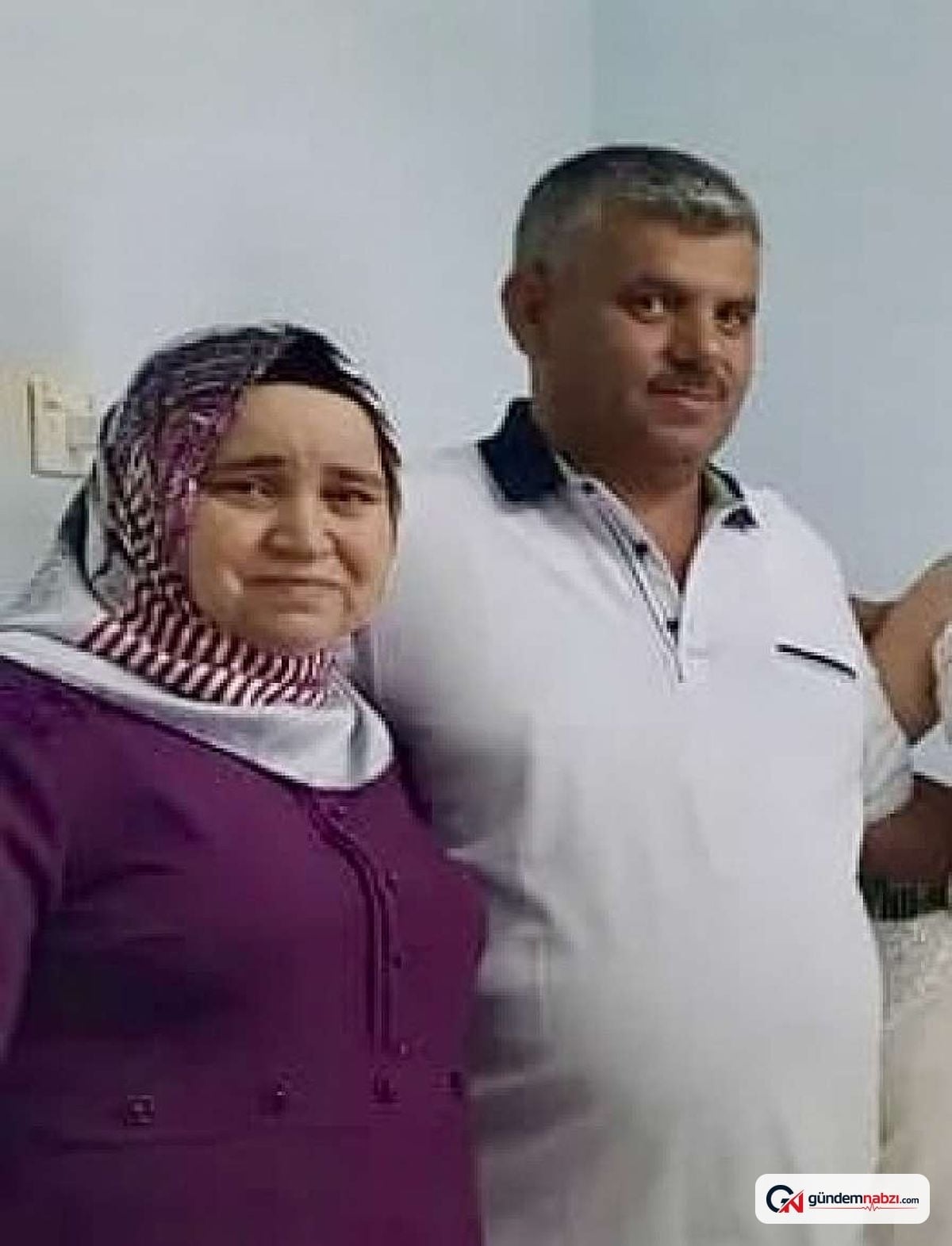 30 yıllık çift, aynı gün yaşamını yitirdi ve yan yana defnedildi