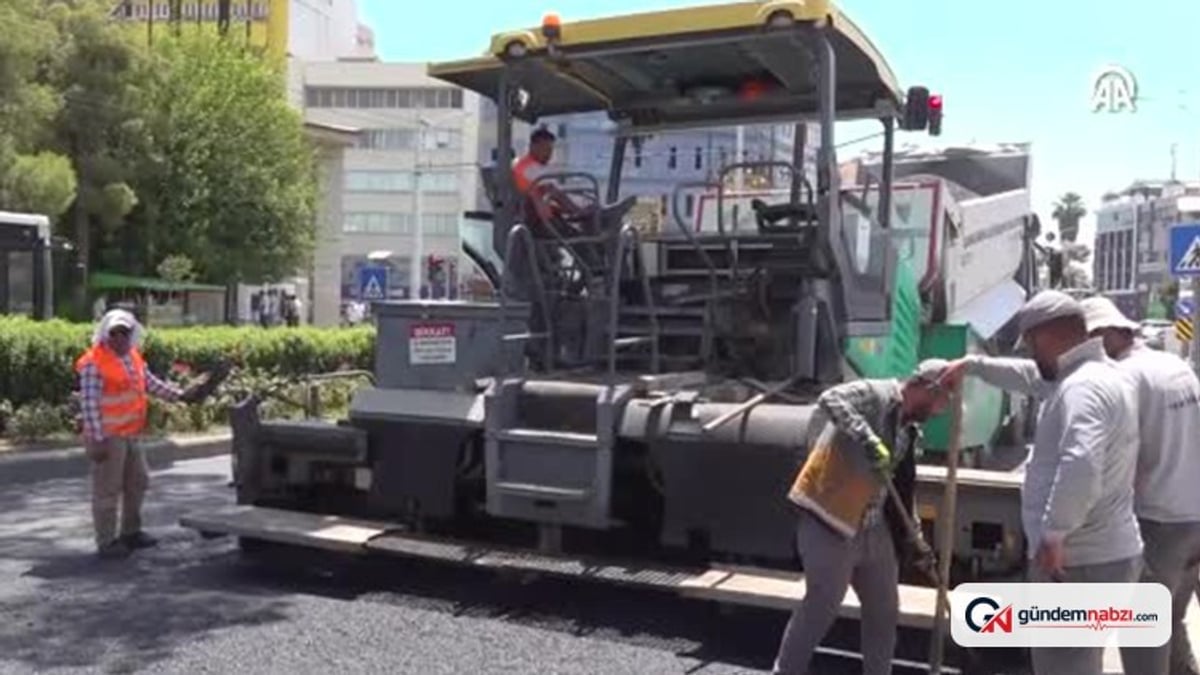Termometreler 50 dereceyi buldu, asfalt işçileri zorlanıyor