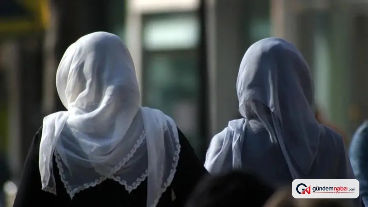Belgeselde Türkiye'nin başörtüsü ve laiklik süreci ele alındı