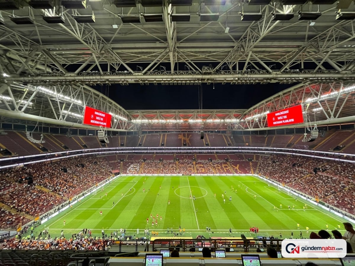 Galatasaray taraftarından transfer tepkisi devam ediyor