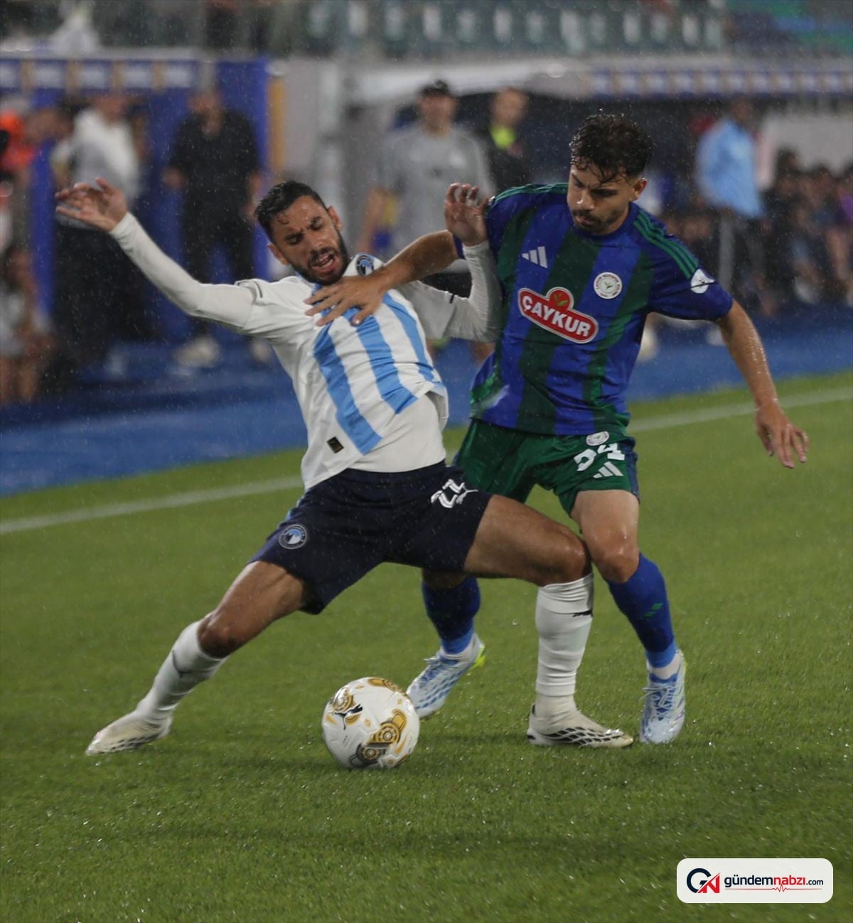 Çaykur Rizespor, Pyramids FC'yi 2-1 mağlup etti