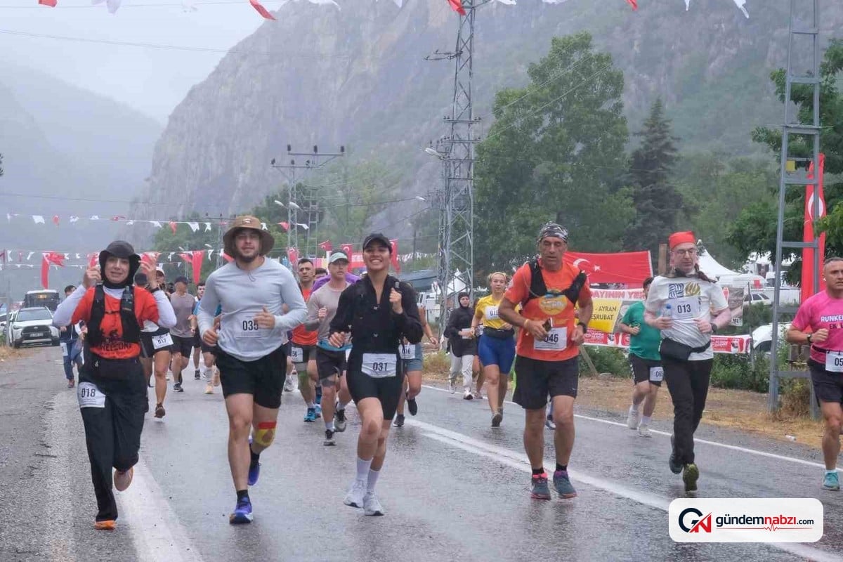 Samsun Bafra'da 21 kilometrelik dağ koşusu tamamlandı