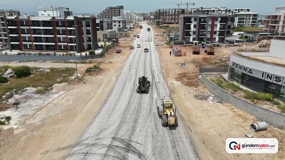 Aksu'da eş zamanlı altyapı ve üstyapı çalışmaları sürüyor