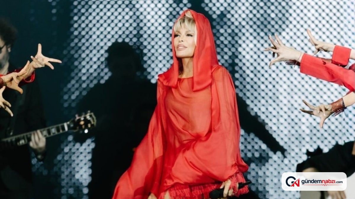 Ajda Pekkan 5 milyon liralık yeni saatini koleksiyonuna ekledi