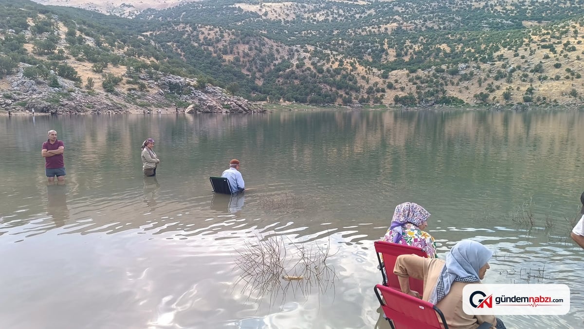Adıyaman'da Sülüklü göl şifa arayanların akınına uğruyor