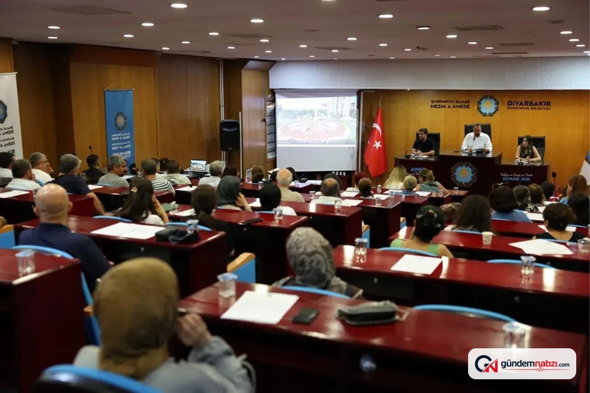 Diyarbakır Büyükşehir Belediyesi'nde yeni Meclis başkan vekili evin yelboğa oldu