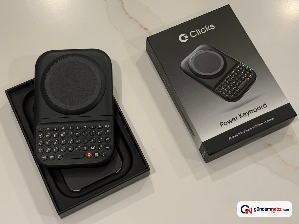Clicks Power Keyboard, akıllı telefonlar için fiziksel tuş takımı sunuyor