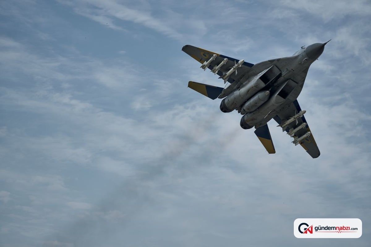 Ukrayna'ya ait MiG-29 savaş uçağı Odessa'da düştü