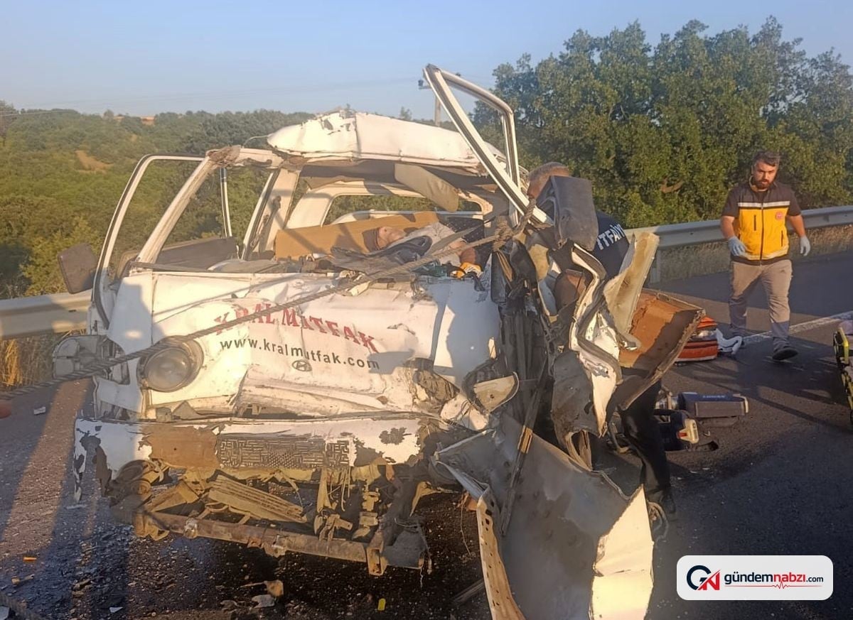 Edirne Keşan'da kamyonete arkadan çarpma: 1 ölü