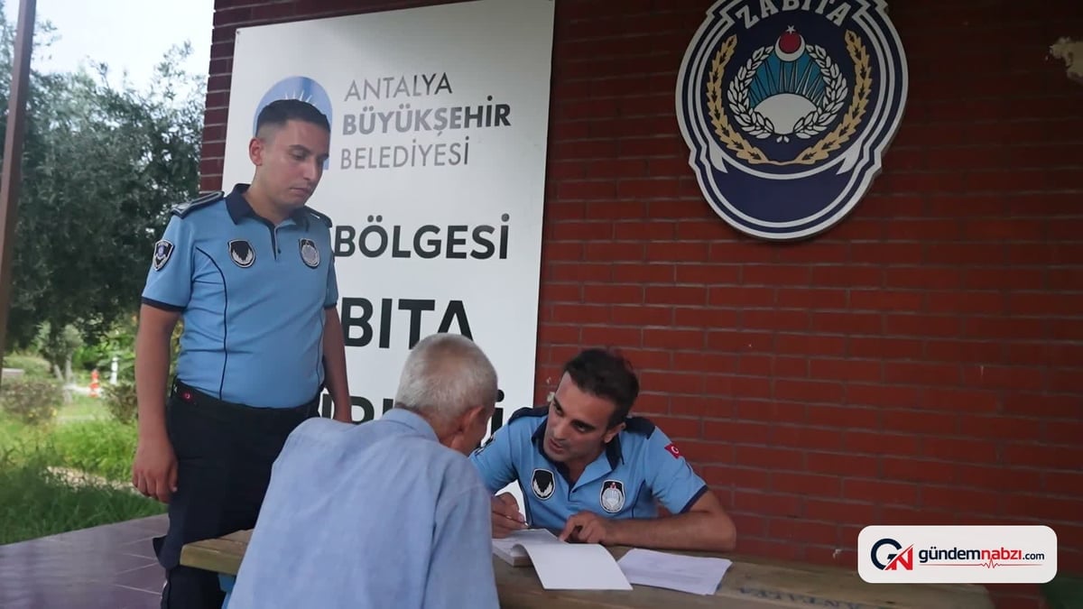 Antalya'da dilencilik operasyonunda 17 bin 180 liraya el konuldu