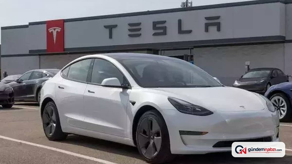 Tesla, aşırı parlak farlar nedeniyle 20 bin 349 aracını geri çağırdı
