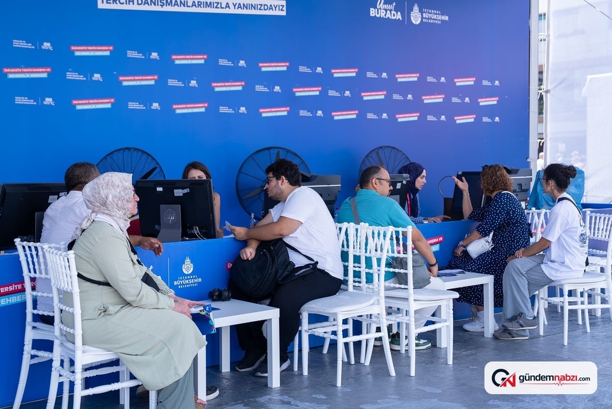 İstanbul'da 92 bin gence İBB'den ücretsiz tercih desteği