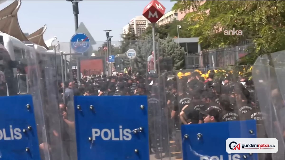 Elazığ'daki madencilere Bakanlık önünde gözaltı