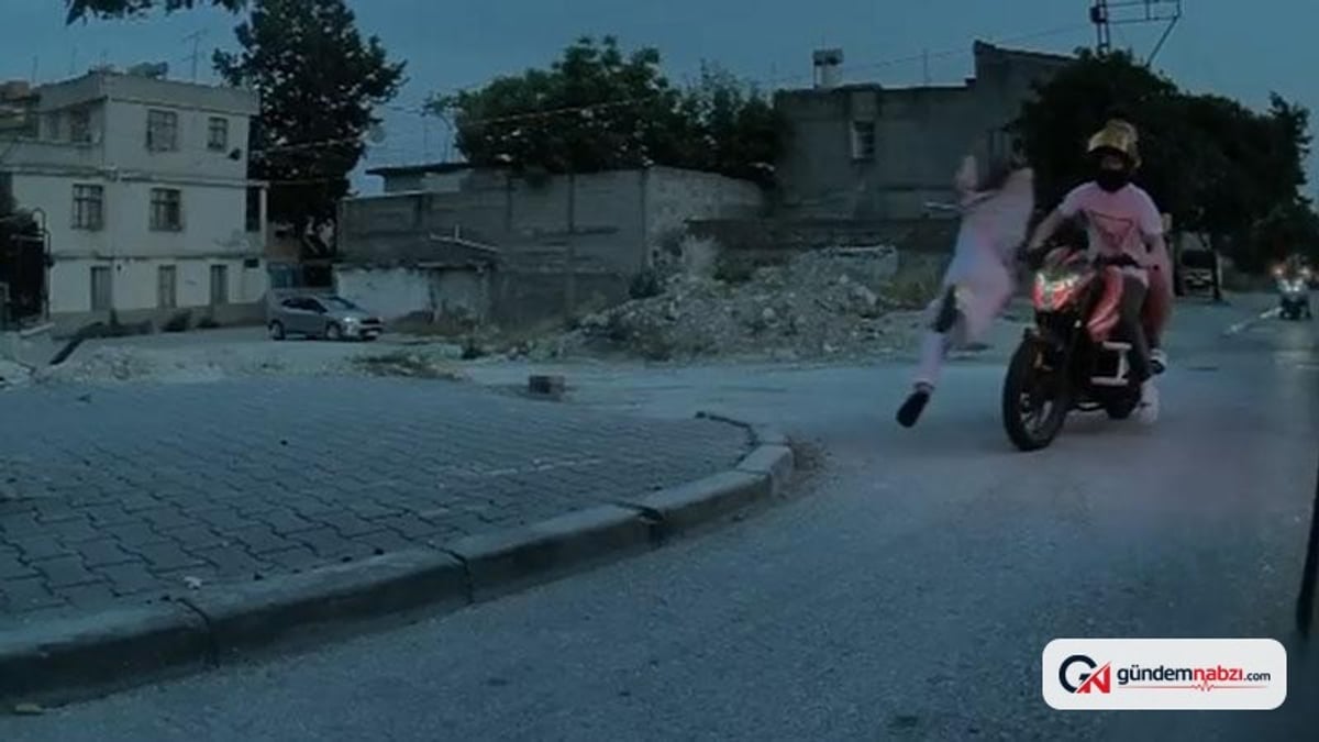 Adana'da motosikletin çarptığı kadın, çantasını alıp koşarak uzaklaştı
