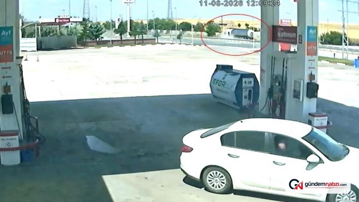 Konya'da kalp krizi geçiren tır sürücüsü bariyerlere çarptı