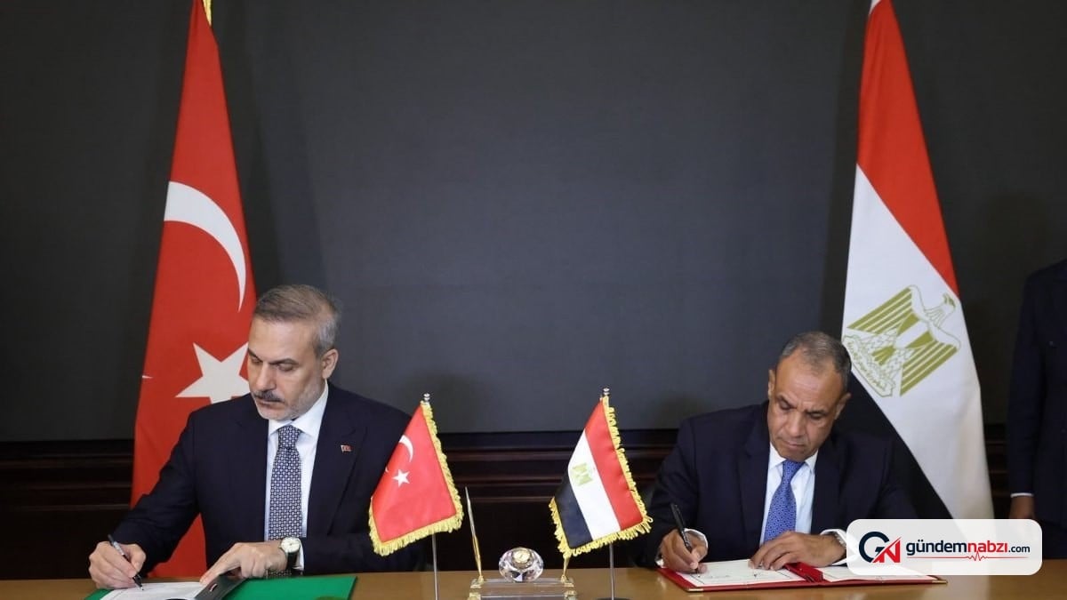 Hakan Fidan, Mısır'da iş birliği için üç belge imzaladı