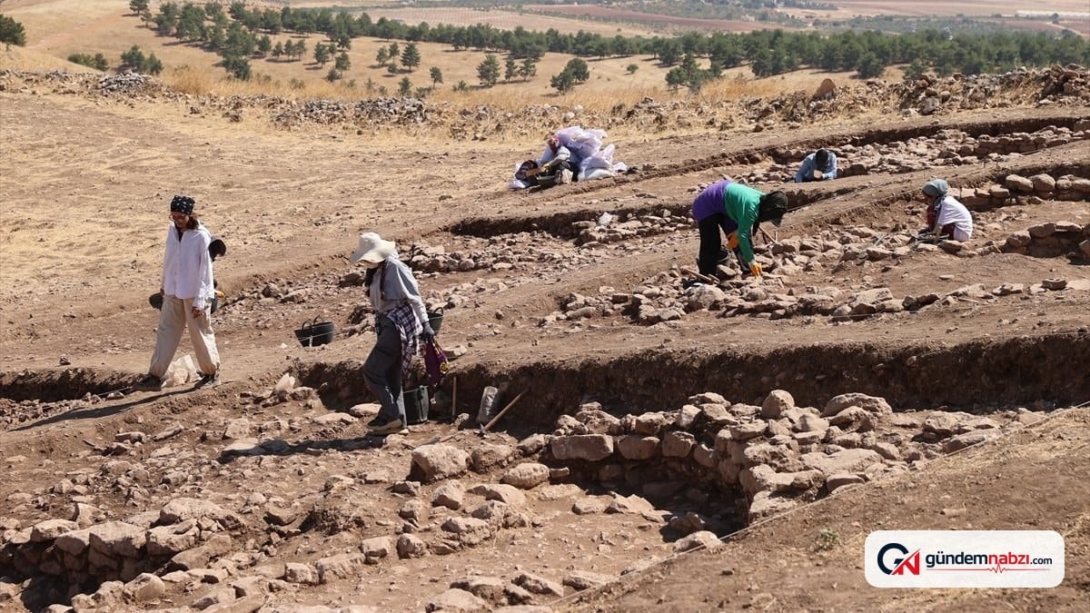 Göbeklitepe'deki yeni kazılarda dörtgen planlı yapılar bulundu