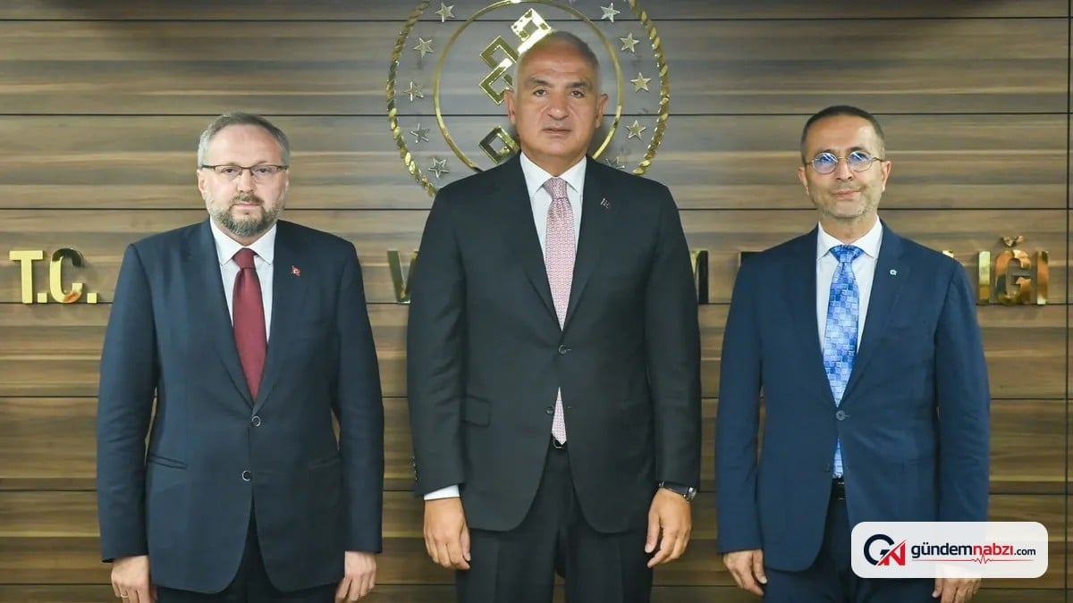 Yunus Emre Enstitüsü'nde başkanlık görevine Prof. Dr. Selim Argun geldi