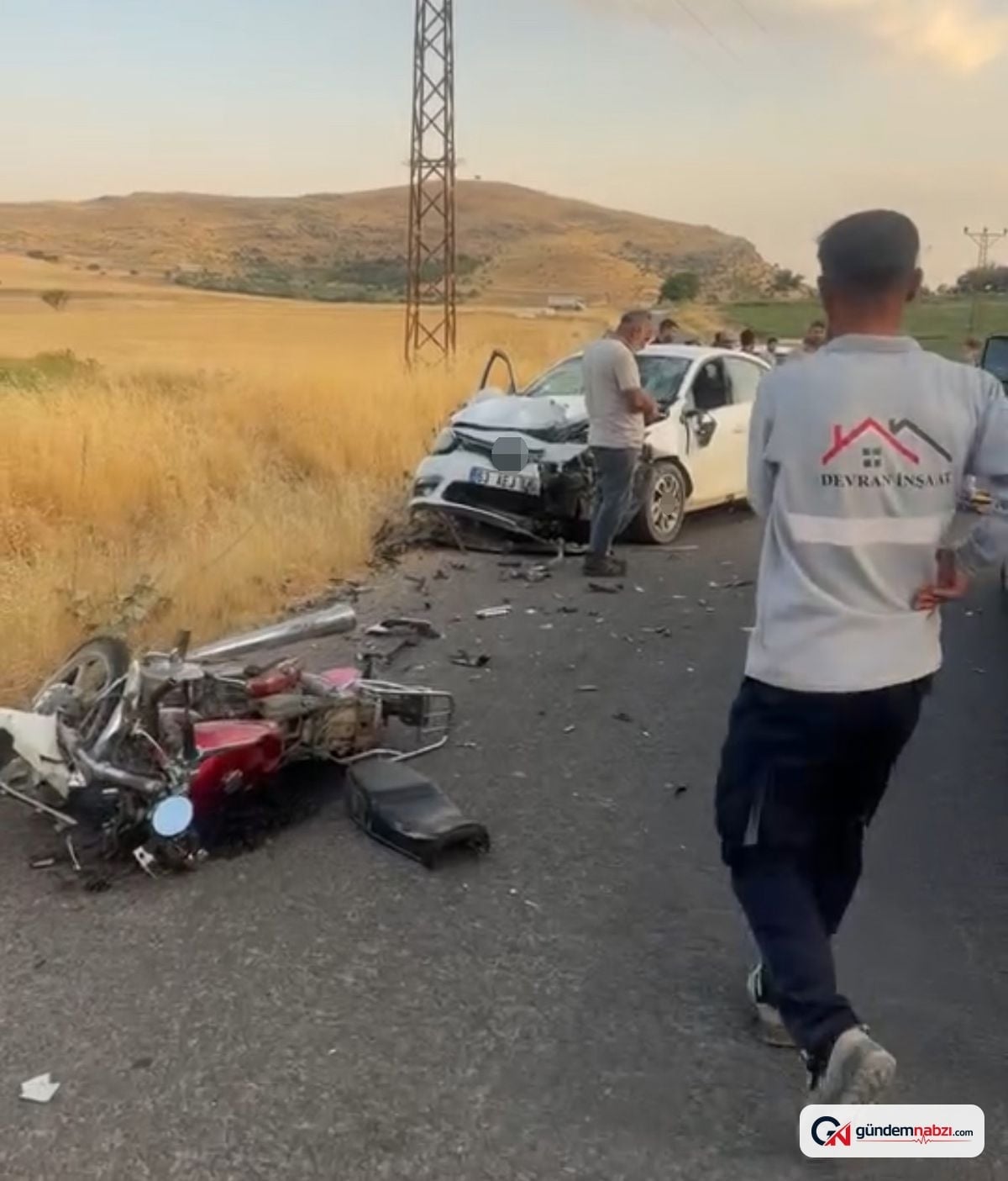 Mardin'de otomobil ile motosiklet çarpıştı: 2 ölü