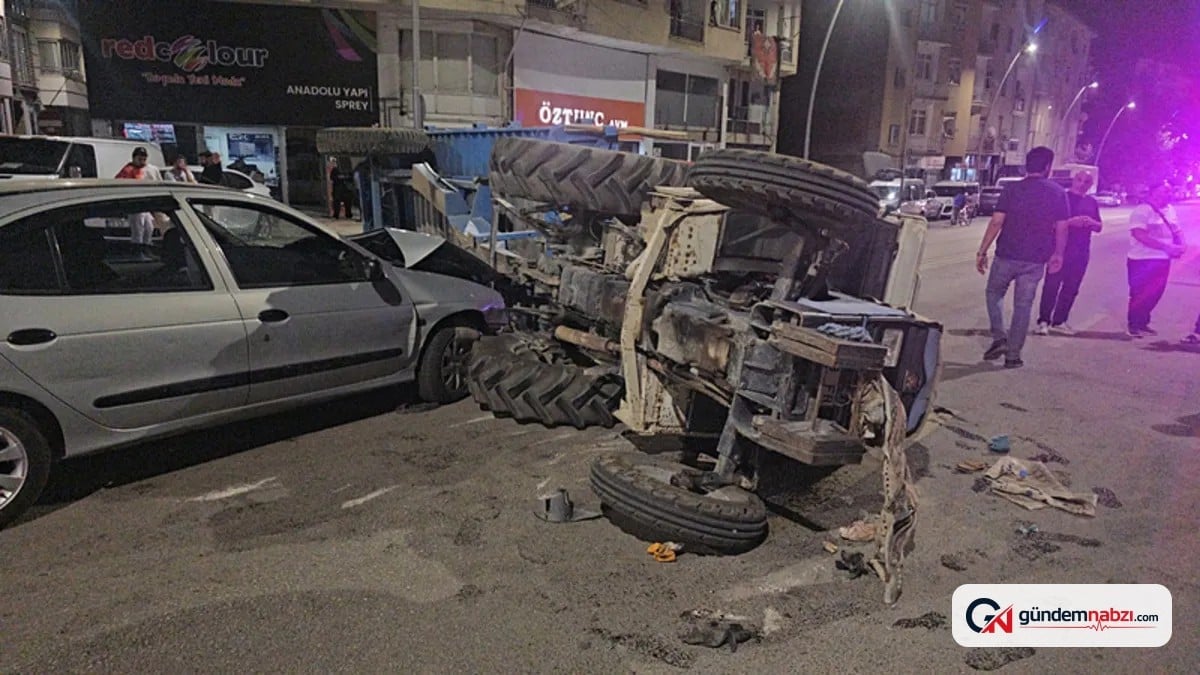 Elazığ'da otomobil ile traktör çarpıştı: 5 kişi yaralandı