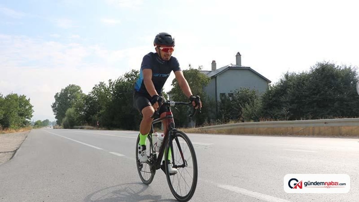 Milli kayakçı Çat, bisiklet branşında da milli kadroya seçildi