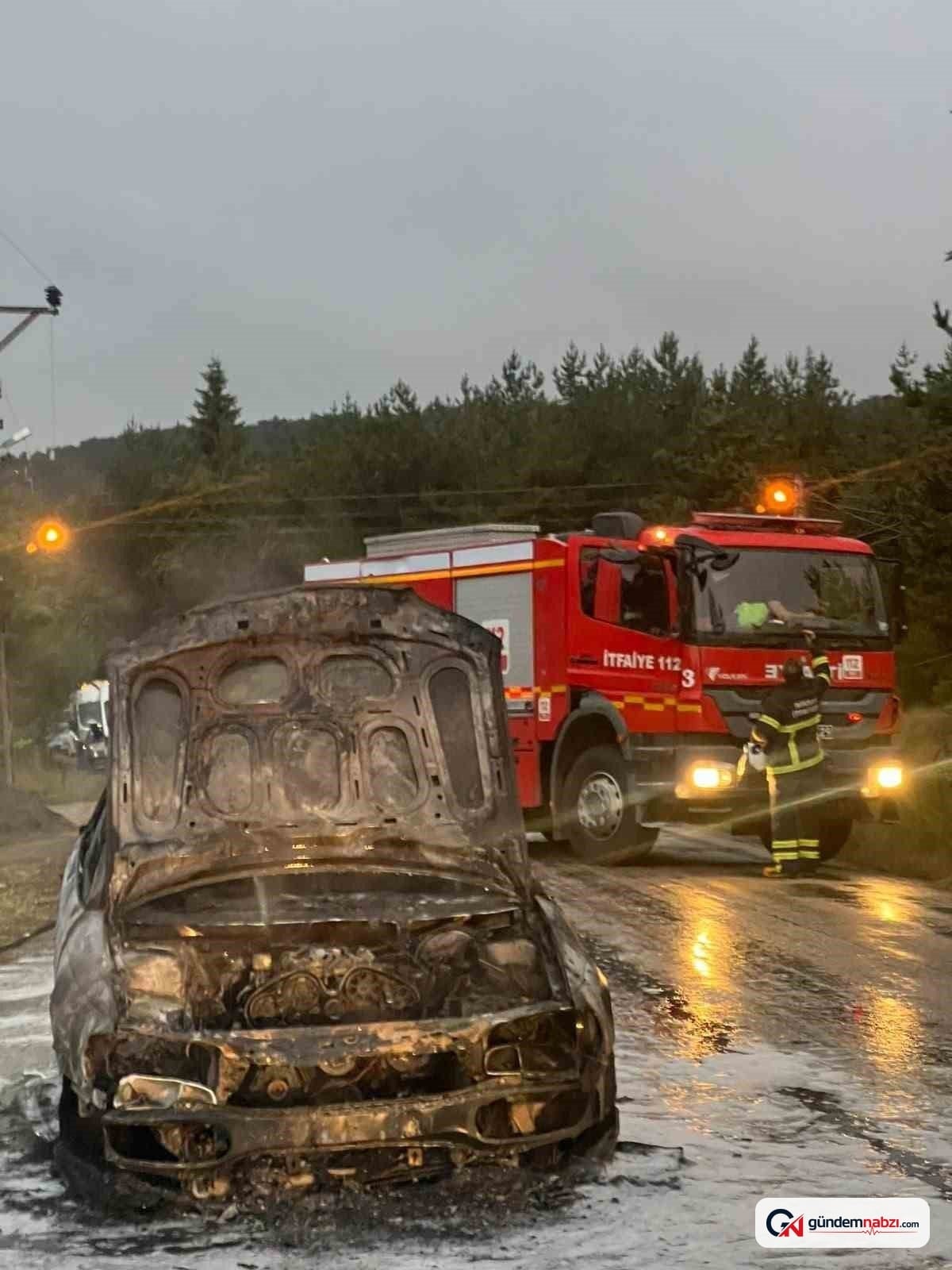 Tokat Niksar'da yanan otomobilde patlama meydana geldi
