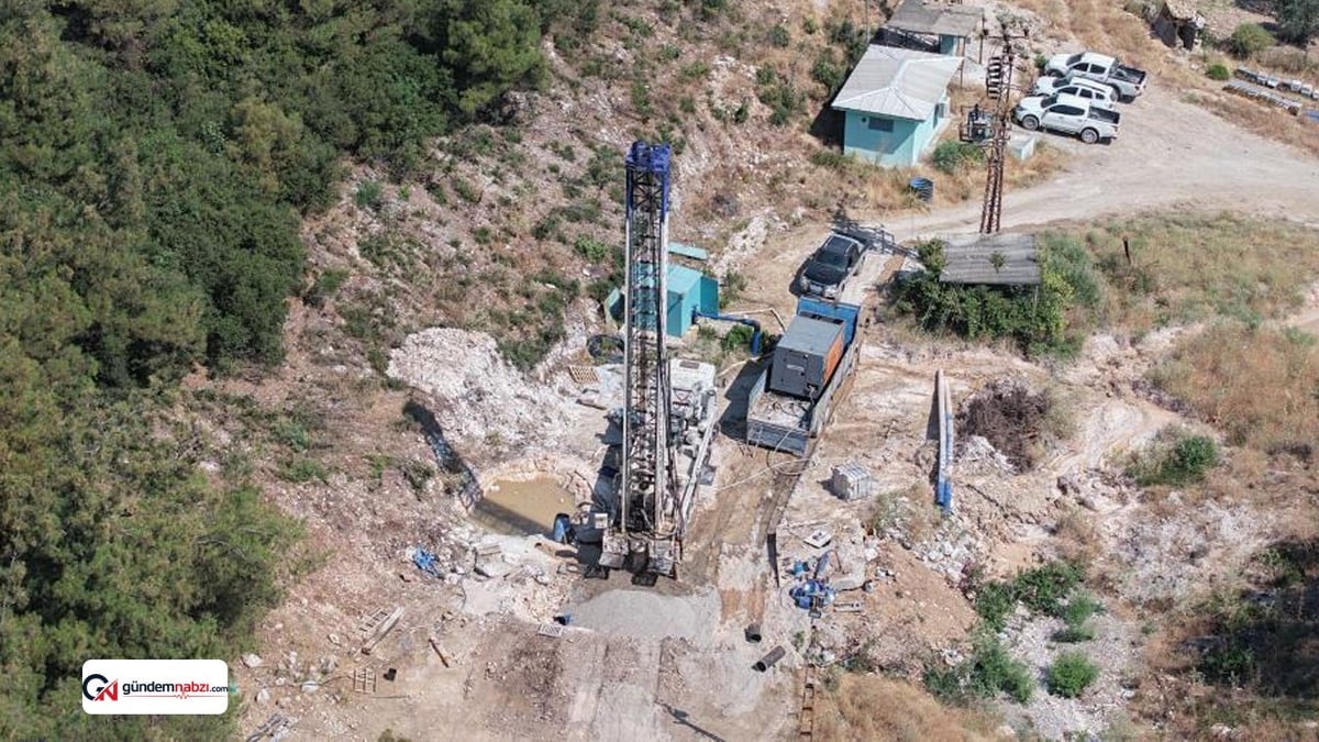 Manisa'da sondaj kuyularından saniyede 400 litre su sağlandı