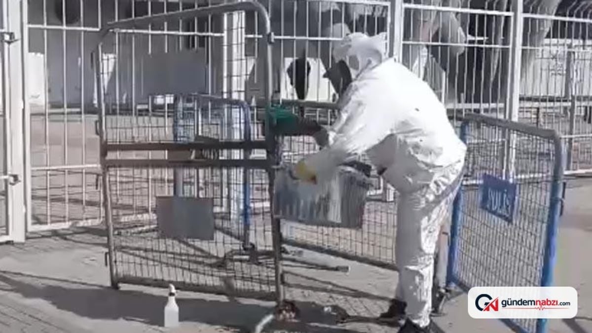 Kayseri'de Maç öncesi stadyumda arı paniği