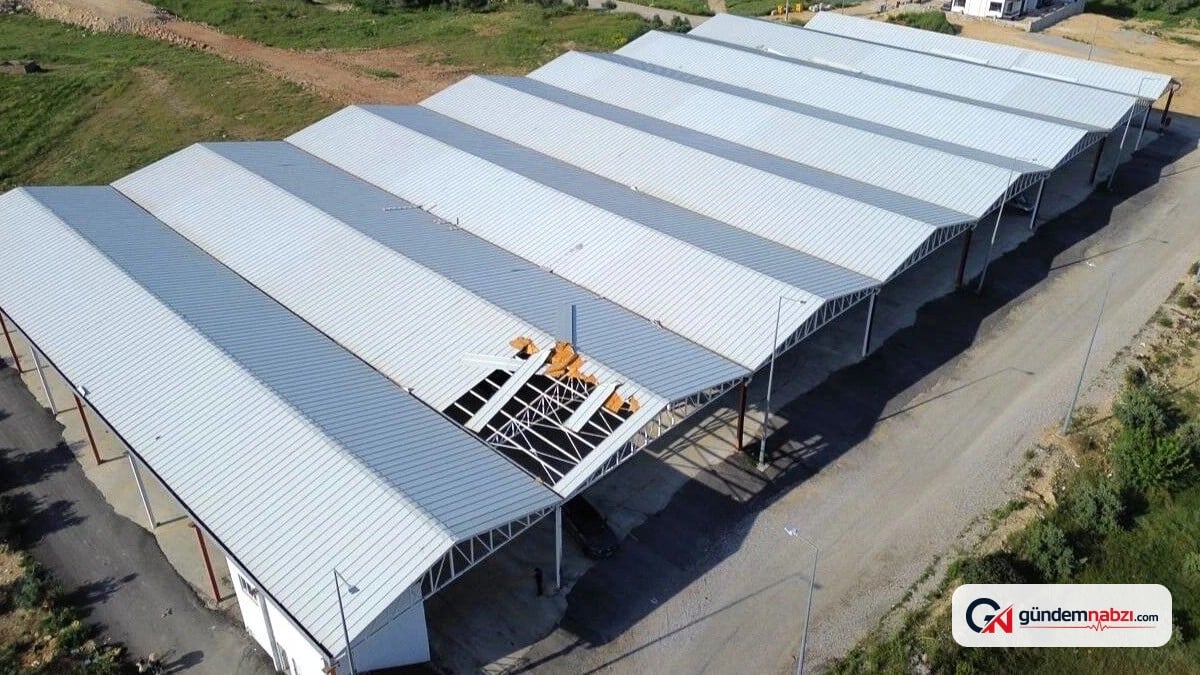 Antalya'daki 25 milyonluk pazar yeri yıkılabilir