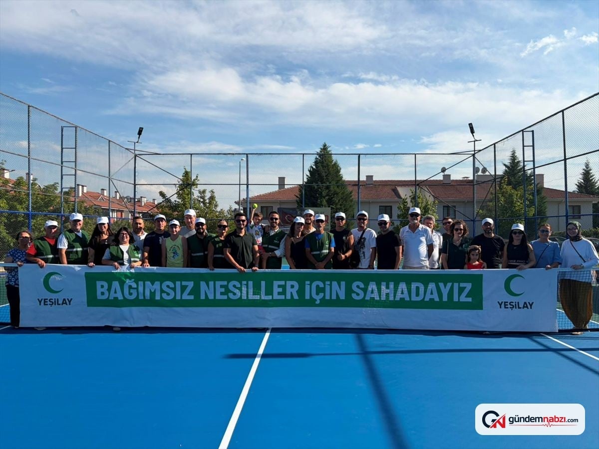 Yeşilay Zafer Kupası Tenis Turnuvası başladı