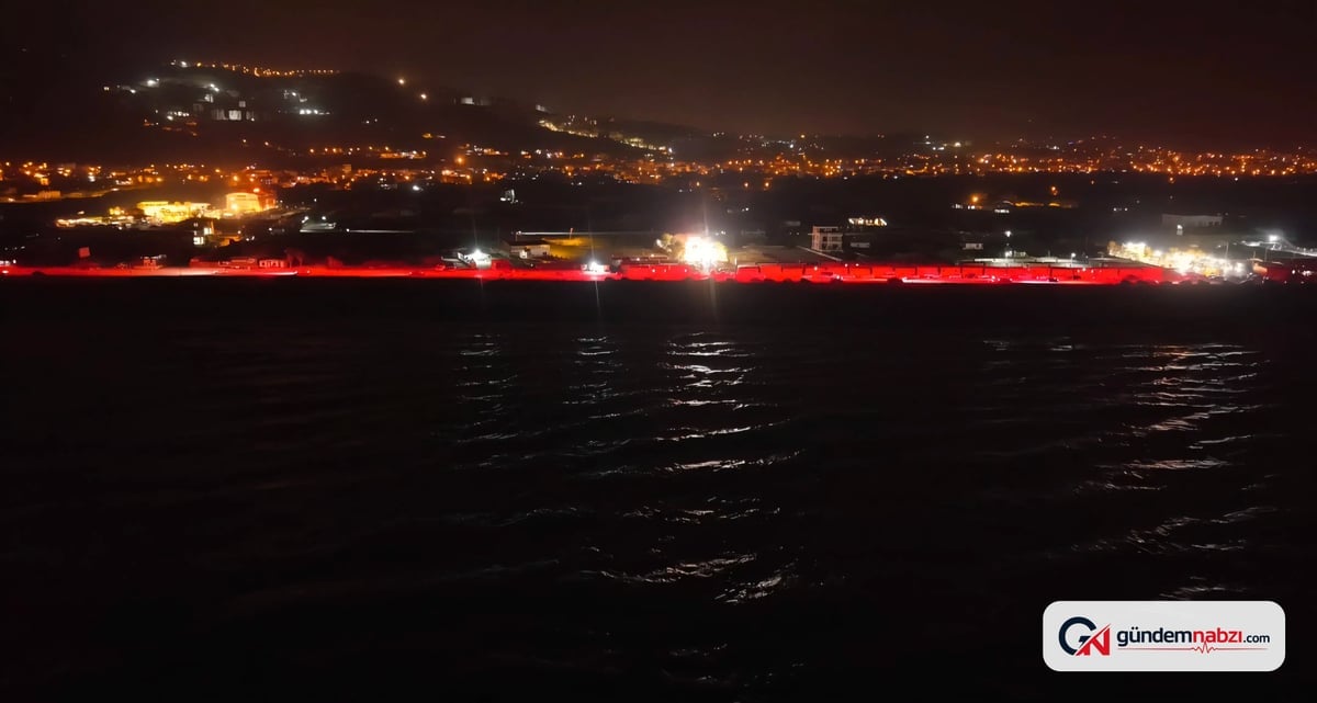 Hatay'da deniz kaplumbağaları için sahil aydınlatmaları kırmızı ışığa dönüştürüldü