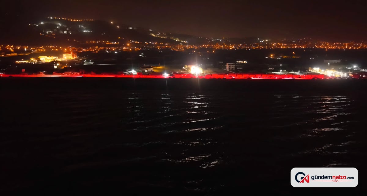 Hatay'da deniz kaplumbağaları için sahil aydınlatmaları kırmızı ışığa dönüştürüldü