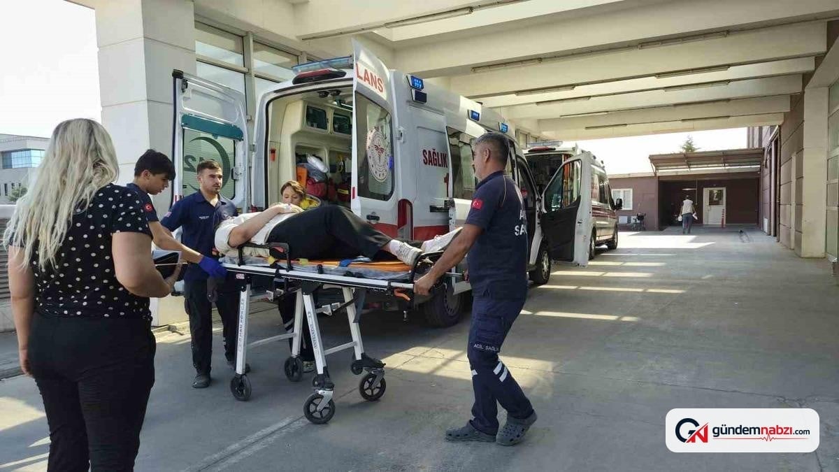 Adıyaman'da bariyerlere çarpan otomobilde 1 kişi yaralandı
